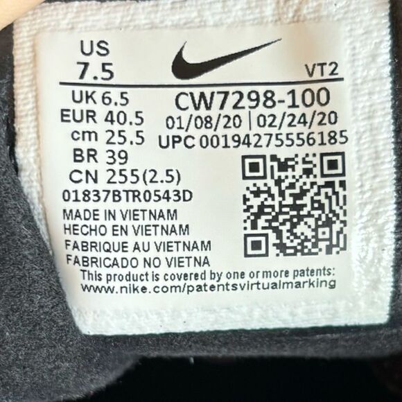 Nike Air Max 270 React Metallic Gold Sneakers Size 7.5 - Picture 12 of 14